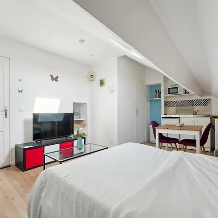 Budget Avec Parking Au Centre-ville Apartmán *