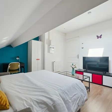 Budget Avec Parking Au Centre-ville * Charleville-Mezieres