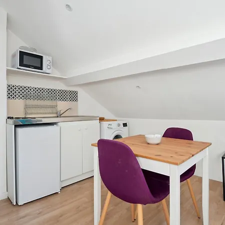 Apartment Budget Avec Parking Au Centre-ville